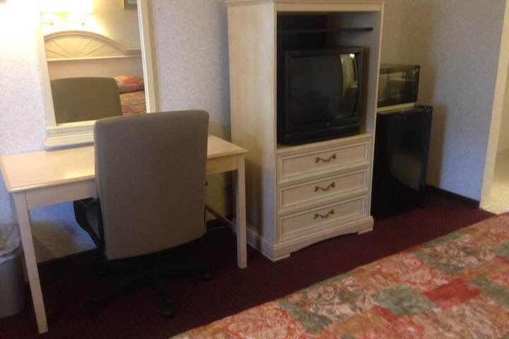 Room 19 of 33