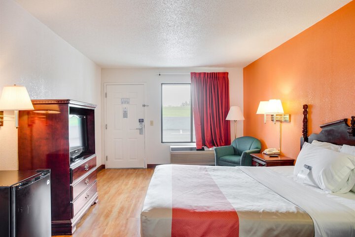 Room 26 of 34