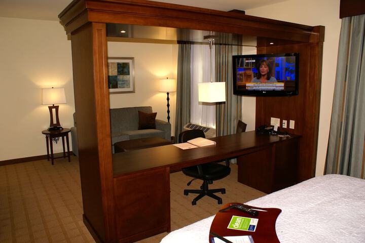 Room 13 of 20