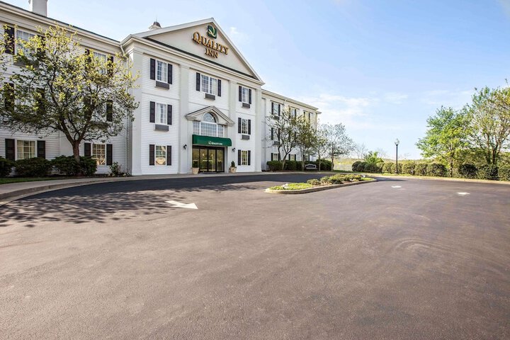Hotel 2 of 24