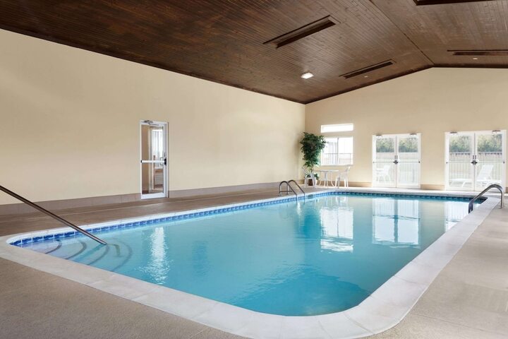 Pool 3 of 18