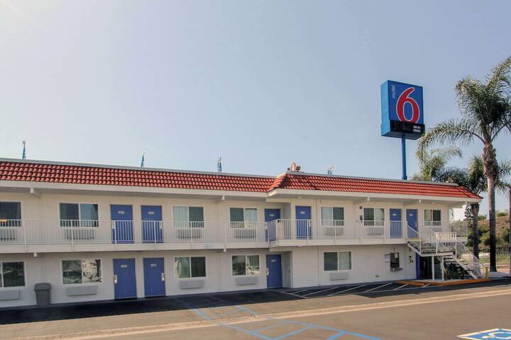 Motel 6 La Mesa CA - San Diego