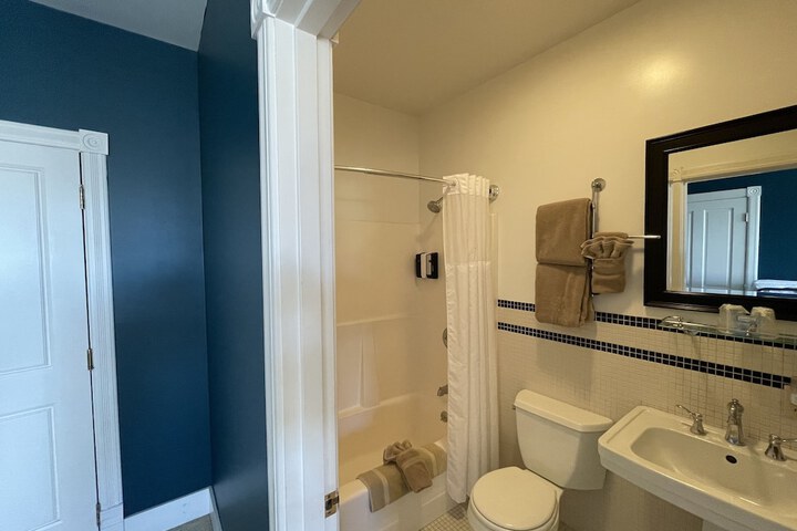 Room 60 of 121