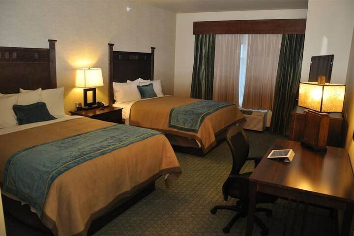 Little Missouri Inn & Suites