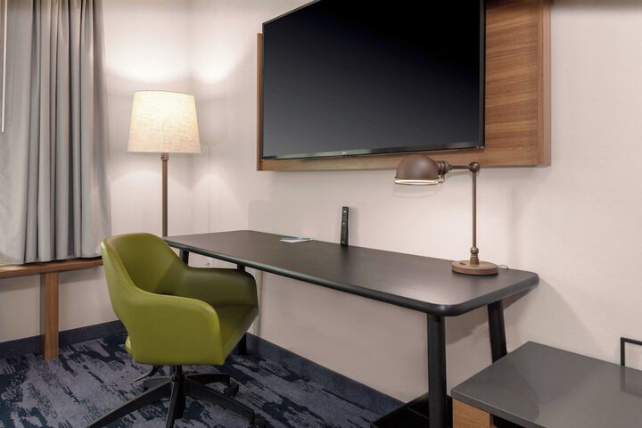 Room 11 of 21