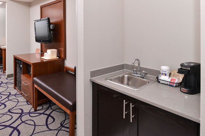 Comfort Inn & Suites Frisco - Plano