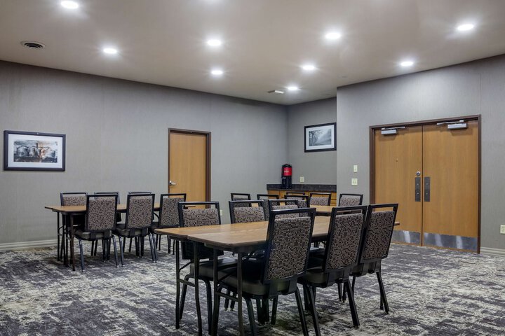 Meeting 33 of 44