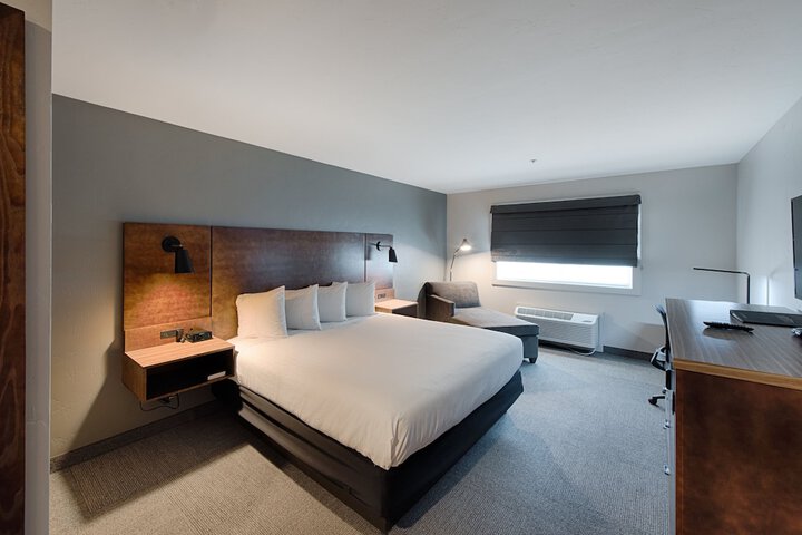 Room 40 of 49