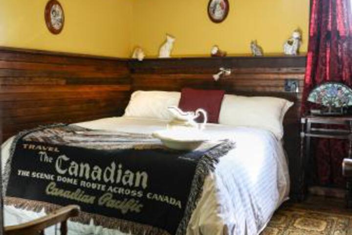 THE COCHRANE ROCKYVIEW HOTEL