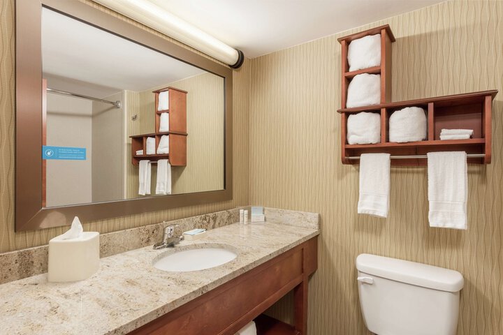 Room 9 of 29