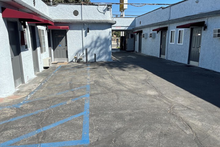 Griffith Park Motel - LA Hollywood Area