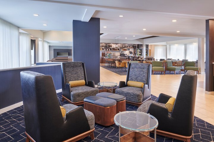 Courtyard by Marriott Detroit Livonia