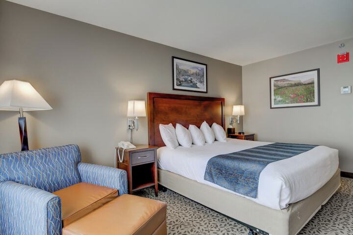 Whitefish Riverfront Hotel