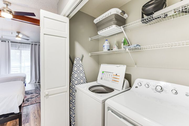 Pinehurst Home: Fire Pit BBQ + Golf Course View!