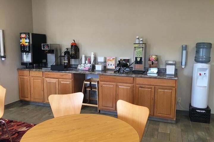 Breakfast/Coffee Service 57 of 60