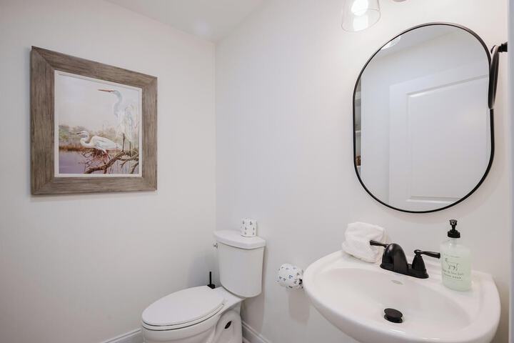 Lowcountry Landing! 3-story Townhouse in Old Towns Promenade