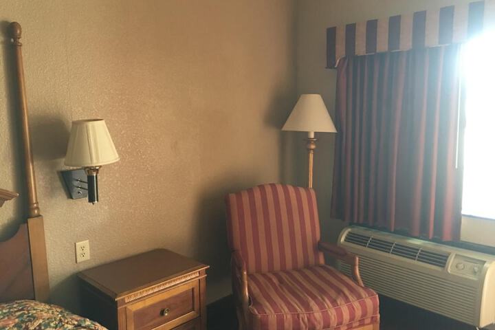Room 14 of 30