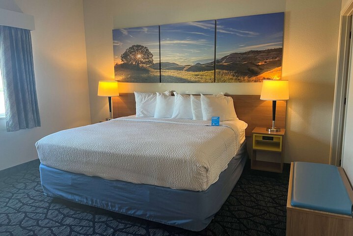 Room 11 of 40