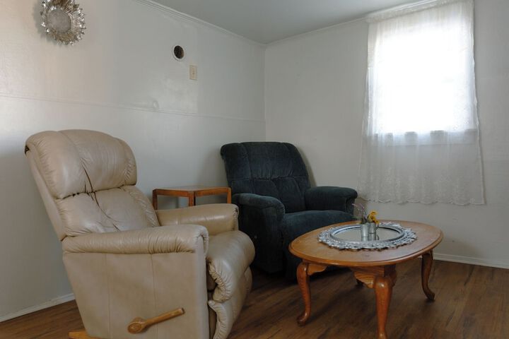 Room 142 of 234