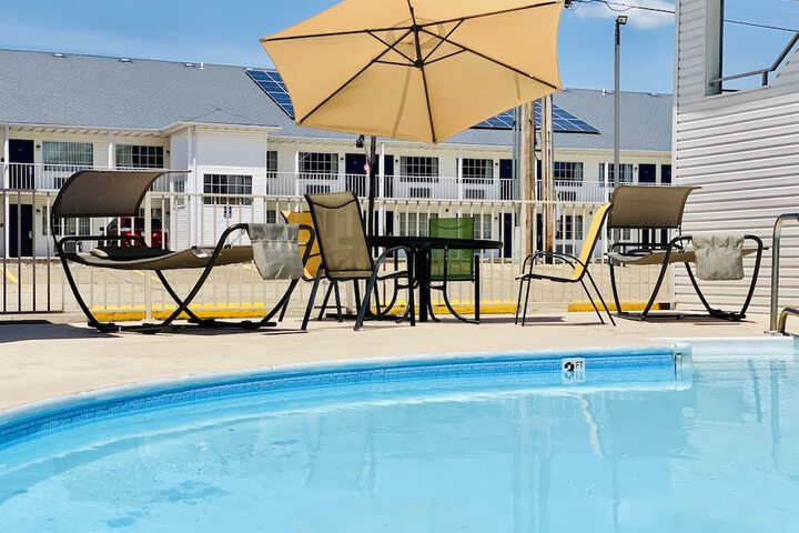 Pool 10 of 50