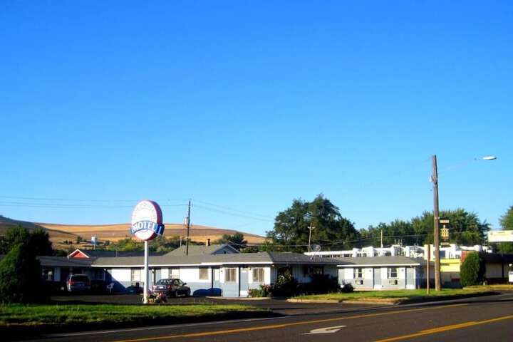 Blue Mountain Hotel
