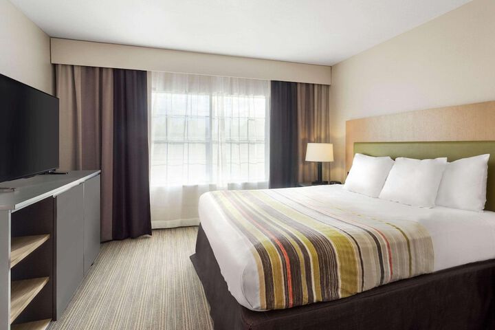 Country Inn & Suites by Radisson Jackson-Airport, MS