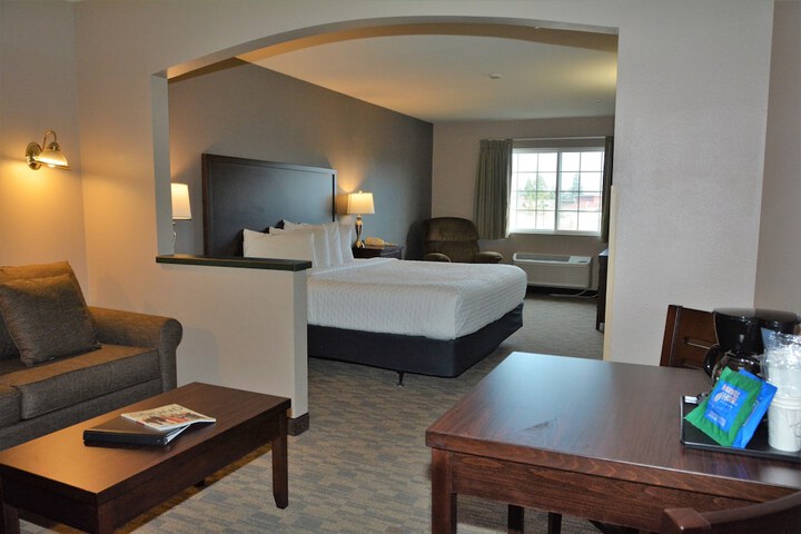 Room 35 of 47