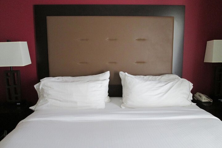 Room 64 of 81