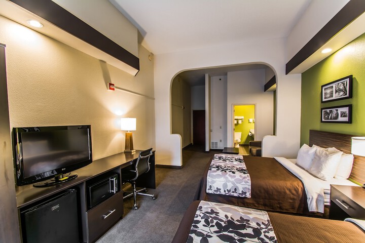 Room 21 of 41