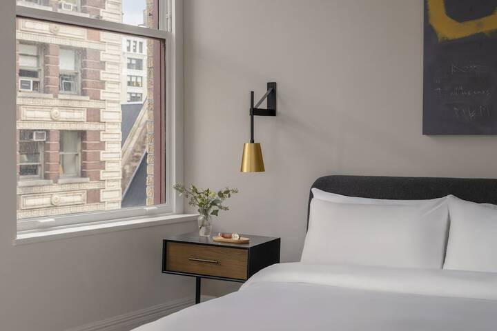 Room 15 of 61
