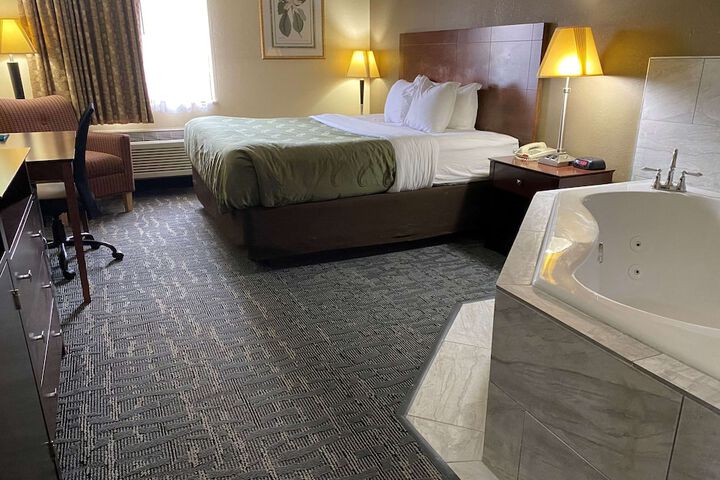 Room 14 of 49
