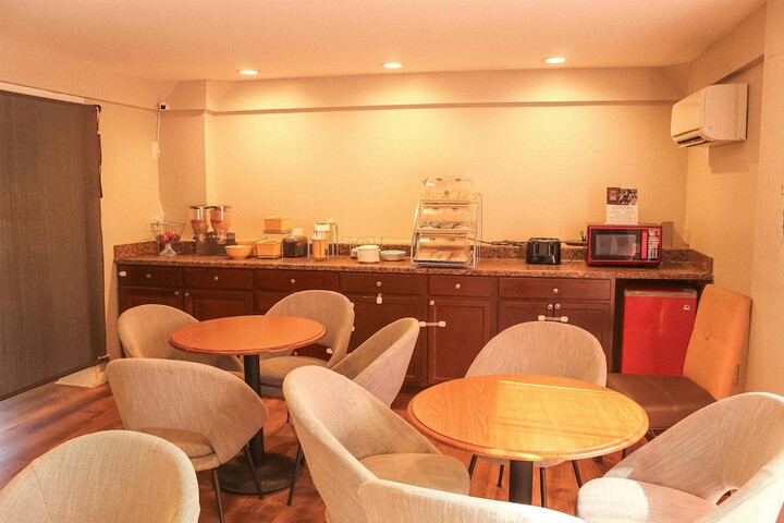 Days Inn by Wyndham Little River