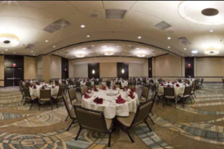 Ballroom/Hall 30 of 33