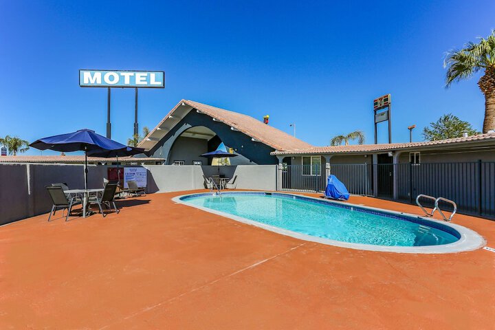 Pool 5 of 30
