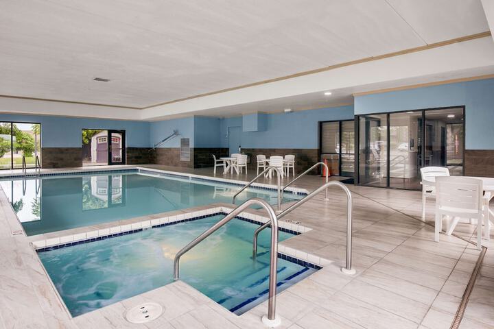 Best Western Waukesha Grand
