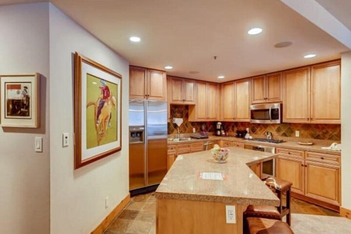 Premier 2 Bedroom Ski in Ski out Vacation Rental at the Timbers With the Best Access to Skiing in Keystone
