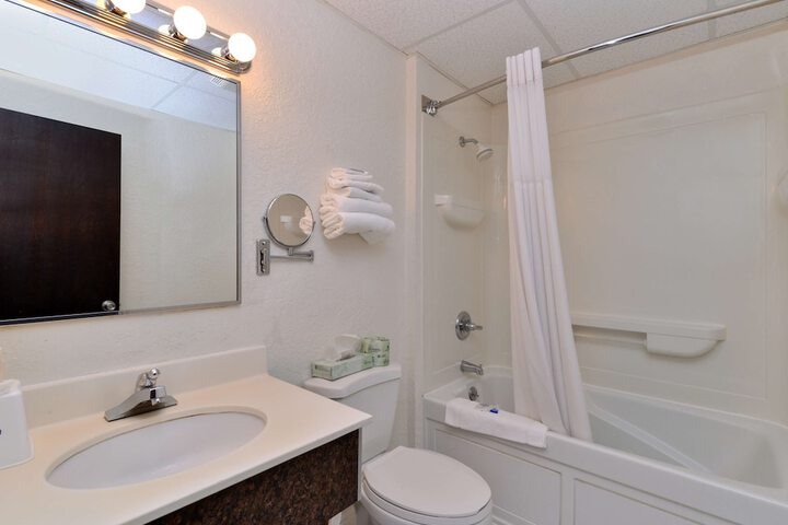 Room 12 of 31