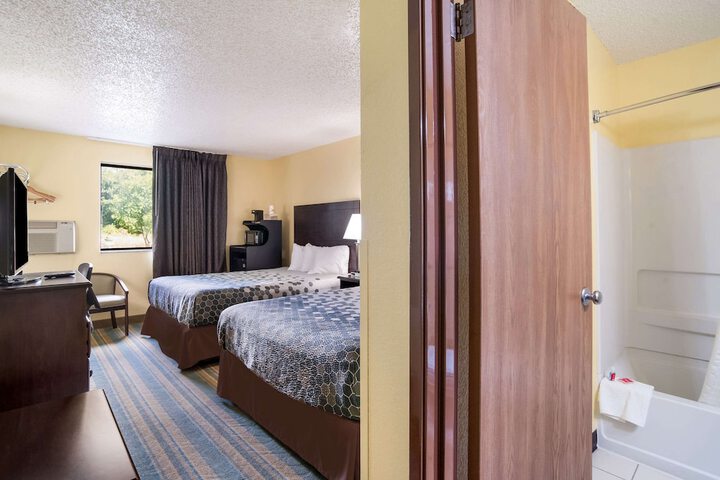 Room 21 of 56