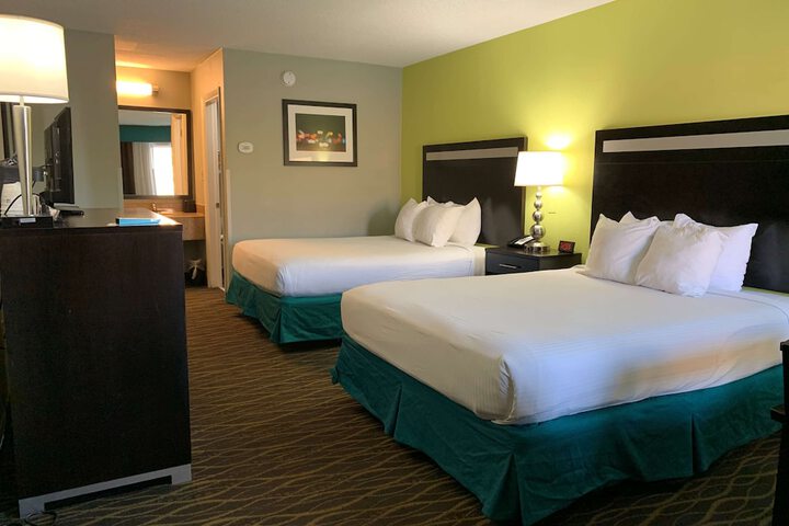 Room 11 of 20
