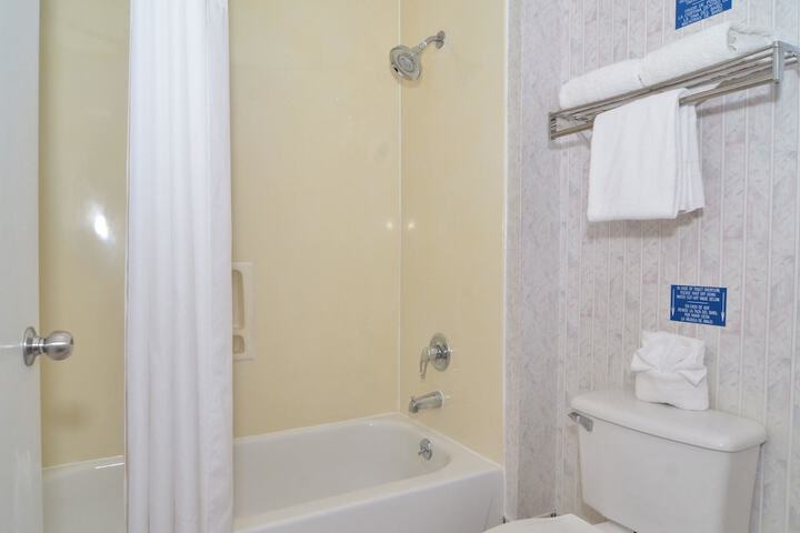 Room 18 of 45