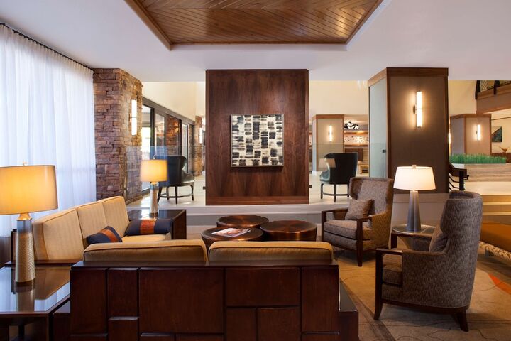 Hotel Interior 52 of 199
