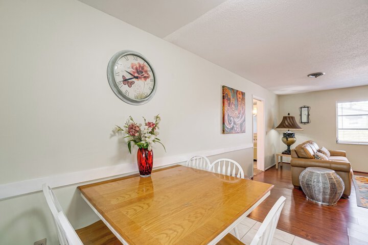 Englewood Home on Canal: Boat to Lemon Bay!