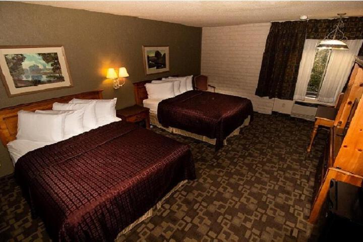 FairBridge Inn Suites & Outlaw Conference Center  Kalispell