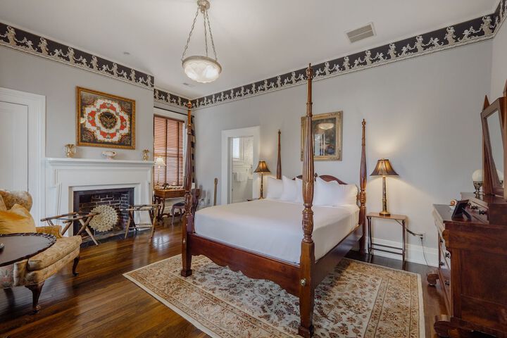 Room 42 of 46