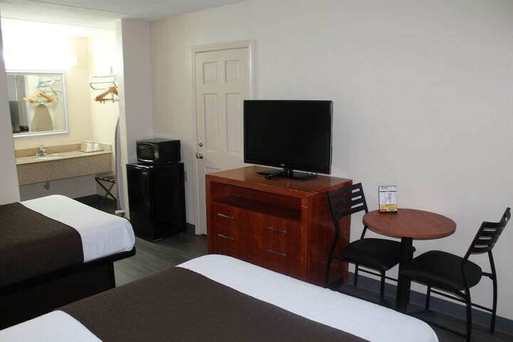 Room 16 of 22
