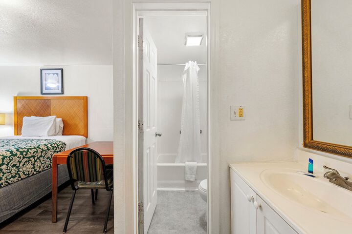 Room 70 of 70