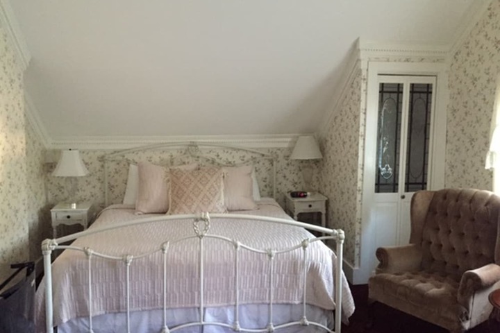 Room 37 of 54