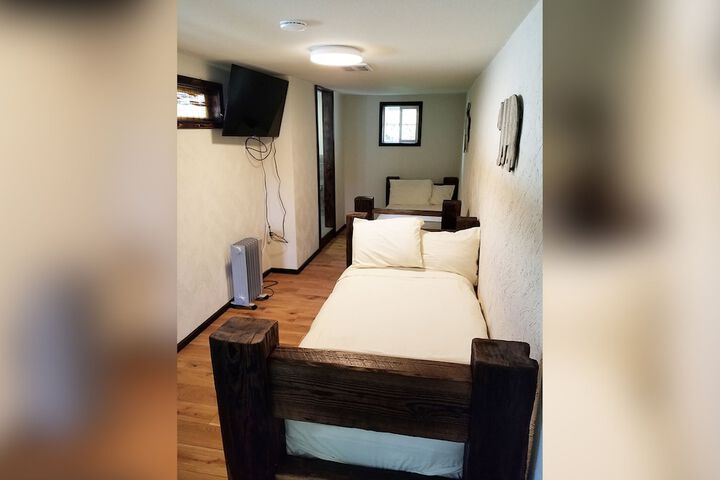Room 21 of 69