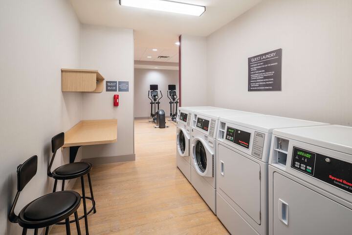 Laundry 30 of 33