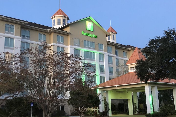 Hotel 4 of 138
